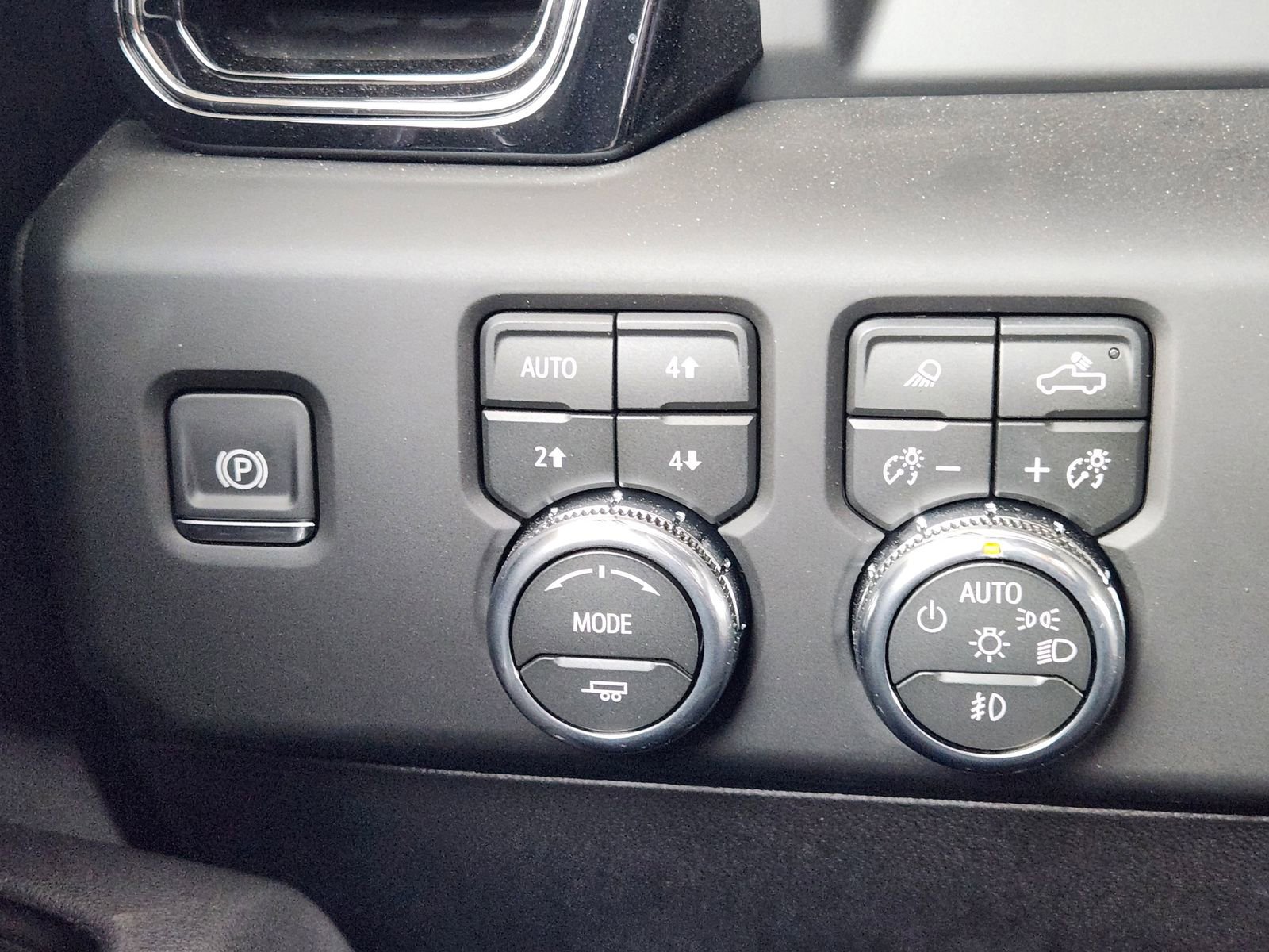 2026 GMC Sierra 2500HD AT4 - Photo 17