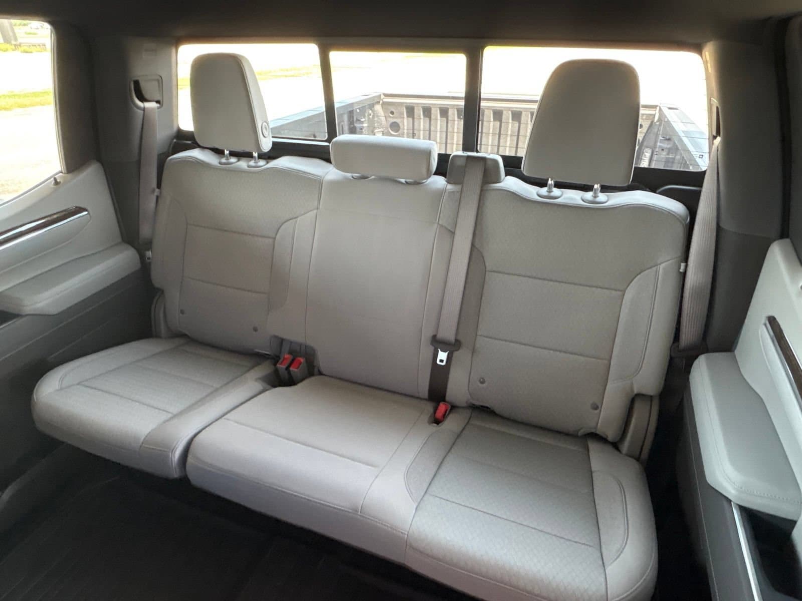 2026 GMC Sierra 1500 SLE - Photo 14