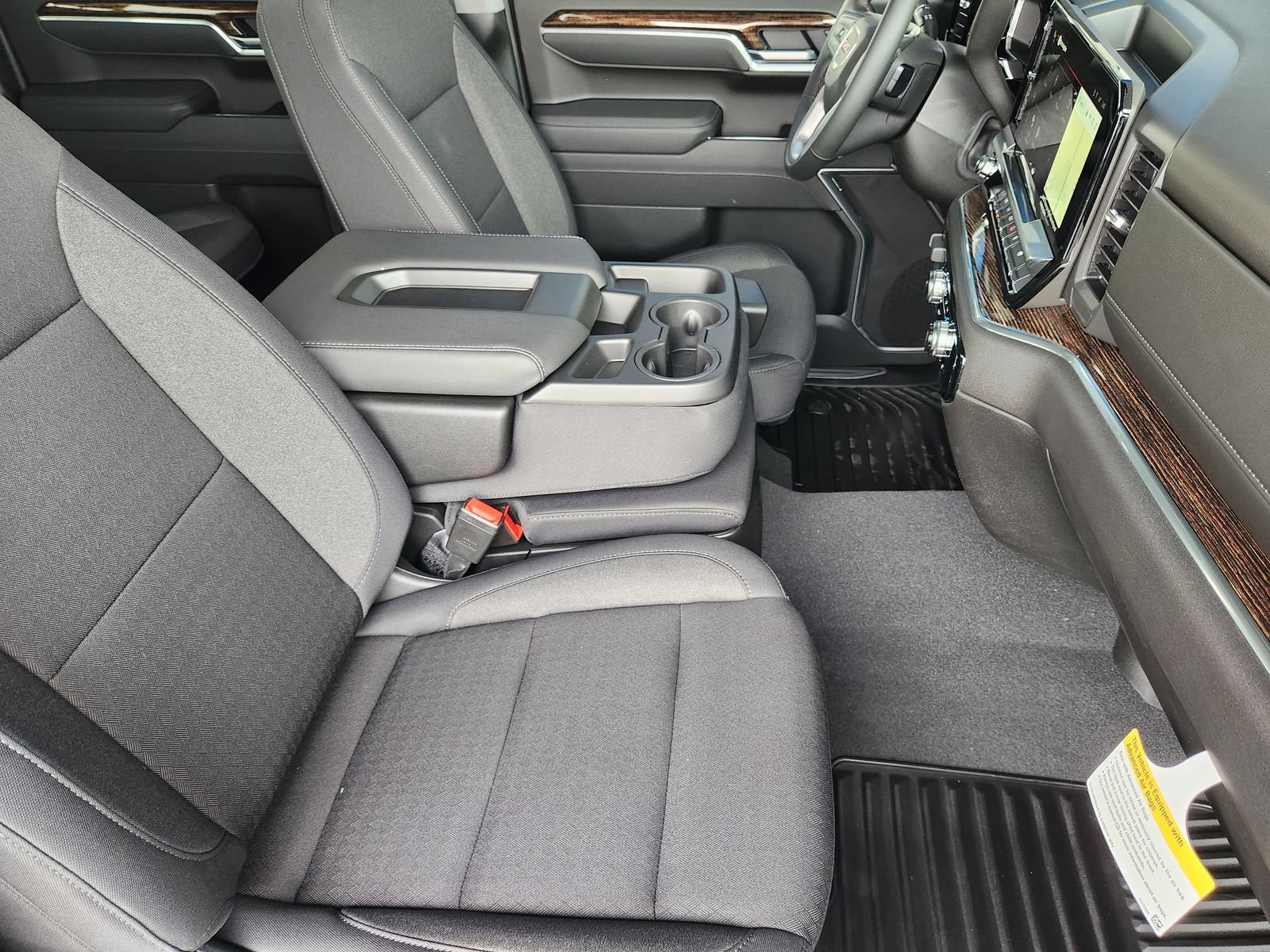 2026 GMC Sierra 1500 SLE - Photo 10