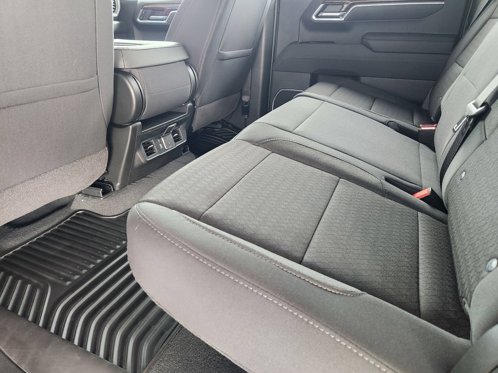 2026 GMC Sierra 1500 SLE - Photo 21
