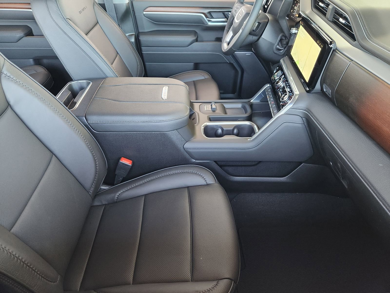 2026 GMC Sierra 2500HD Denali - Photo 10