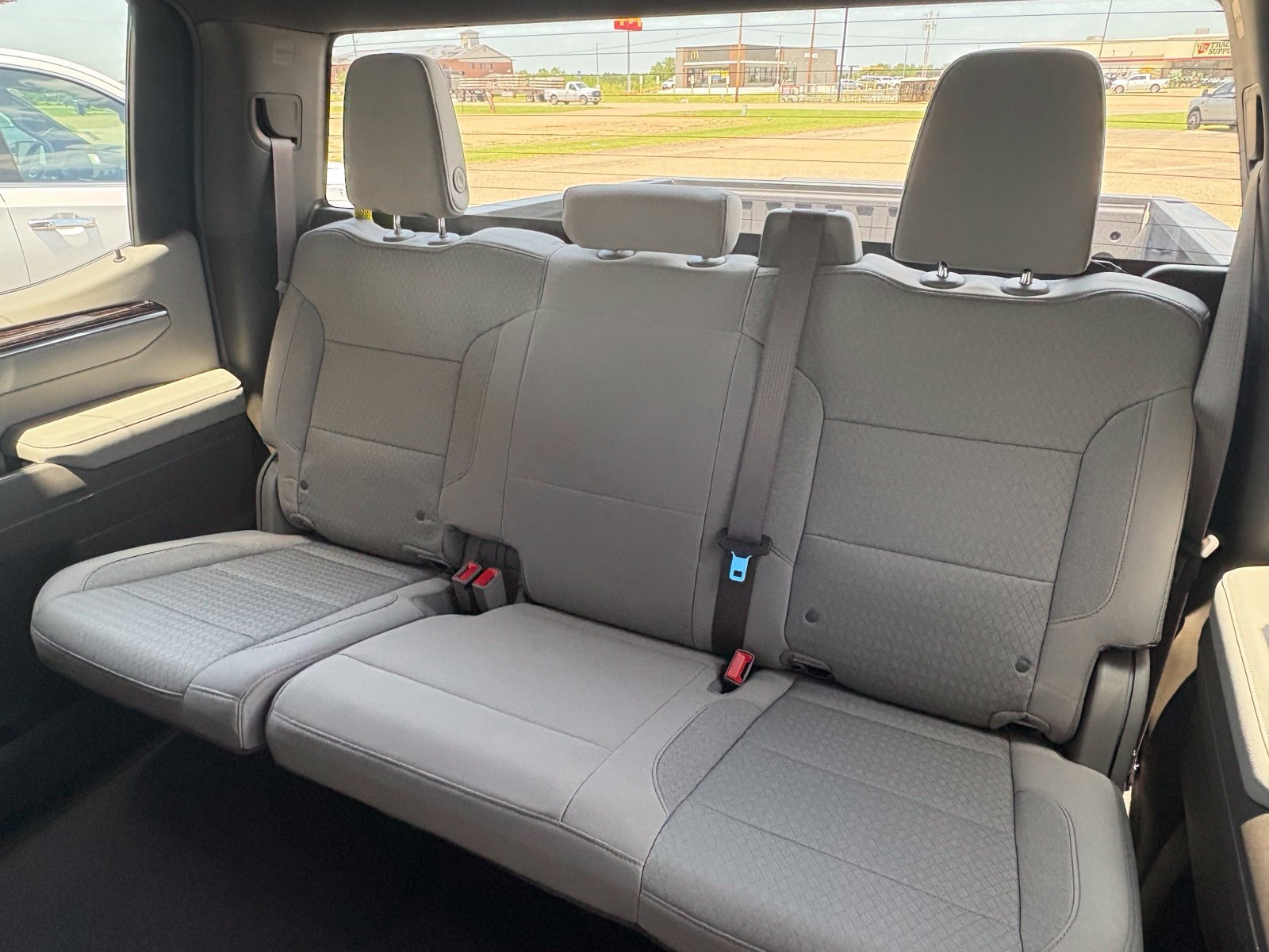 2026 GMC Sierra 1500 SLE - Photo 12