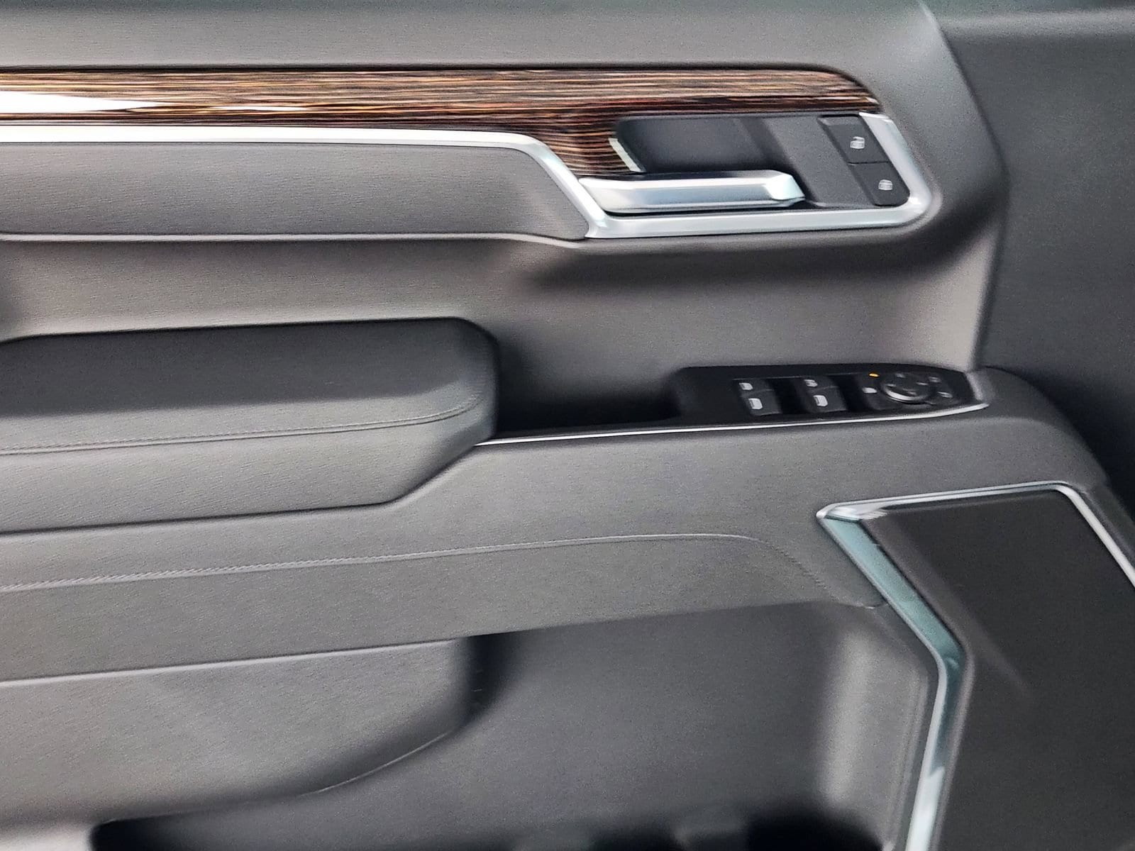 2026 GMC Sierra 1500 SLE - Photo 18