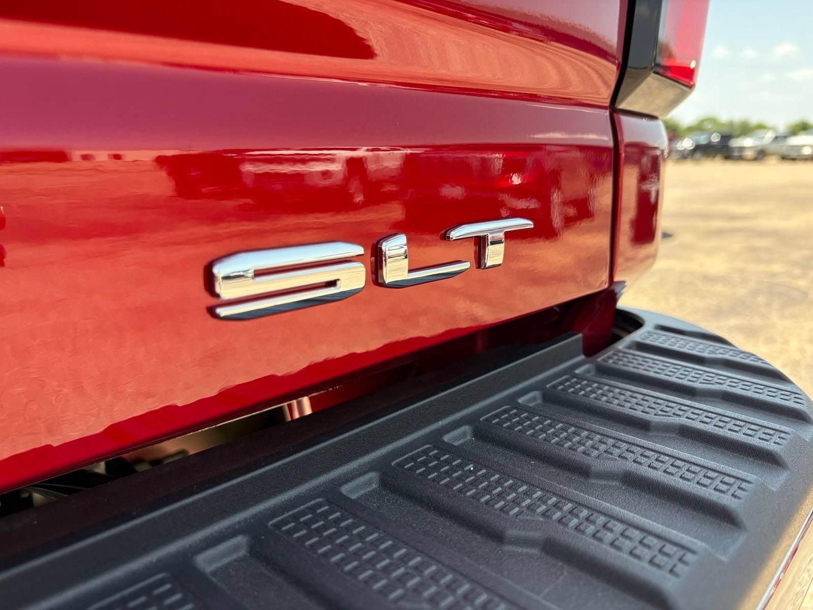 2026 GMC Sierra 2500HD SLT - Photo 7