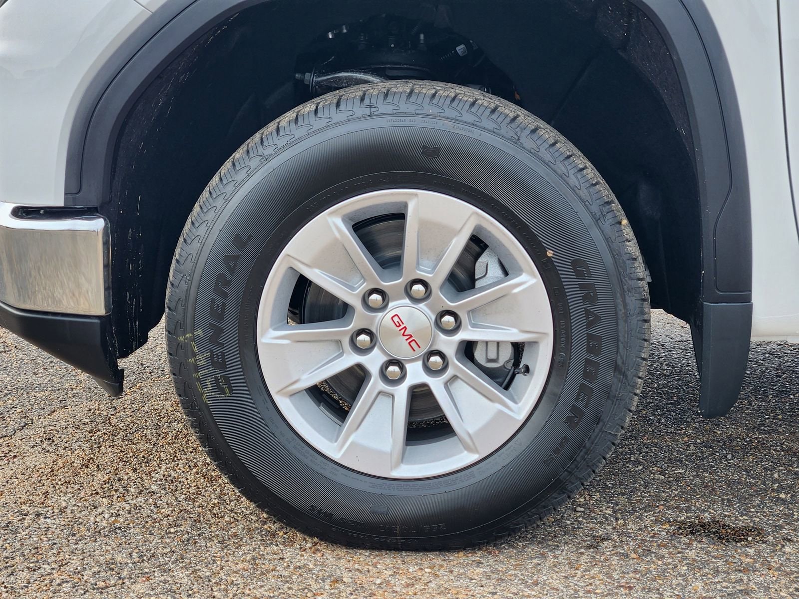 2026 GMC Sierra 1500 SLE - Photo 7