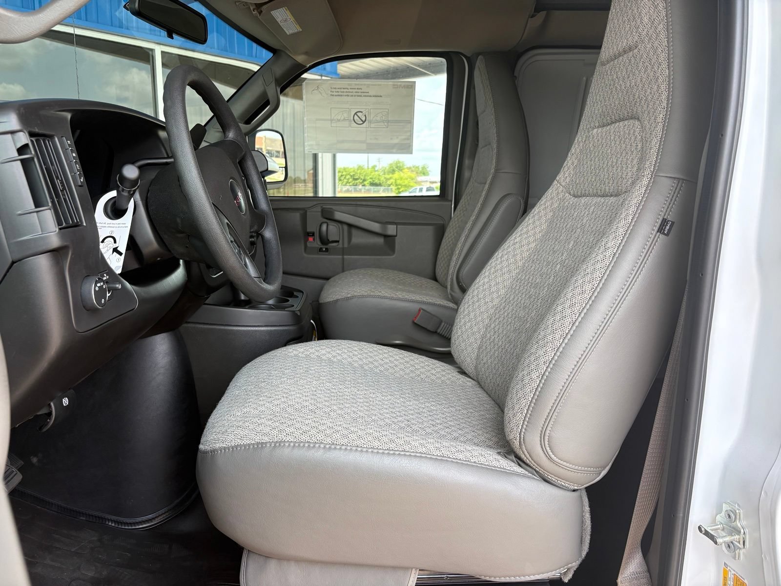 2026 GMC Savana Cargo Work Van - Photo 8