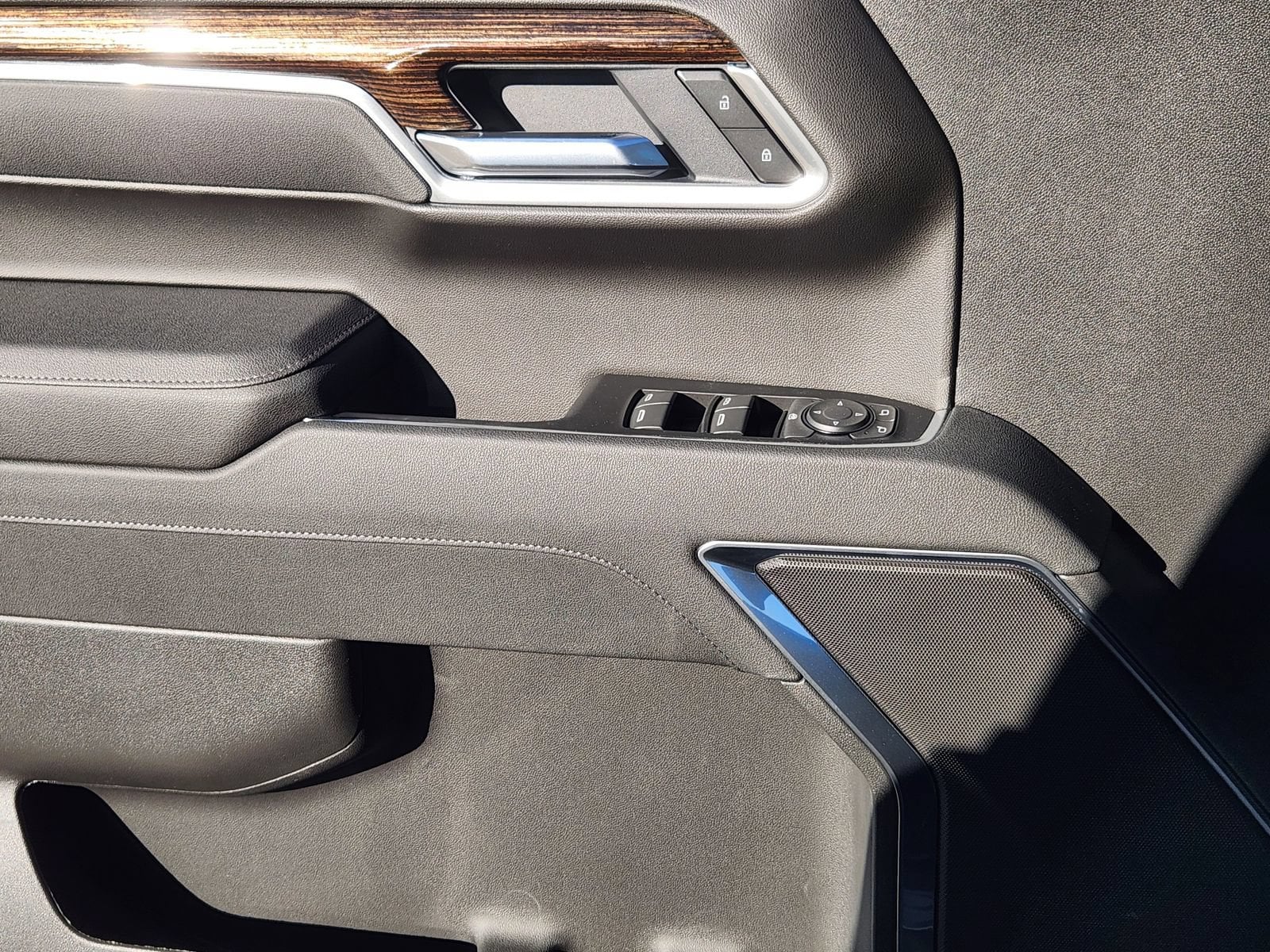 2026 GMC Sierra 1500 SLE - Photo 16