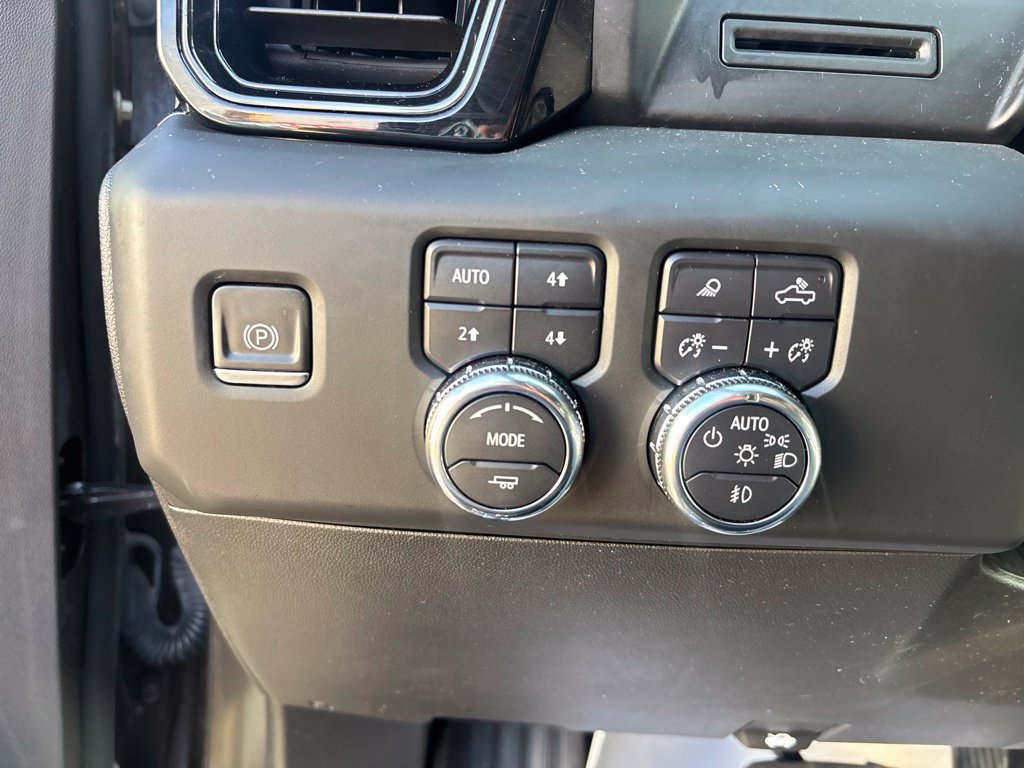 2024 GMC Sierra 1500 AT4 - Photo 17