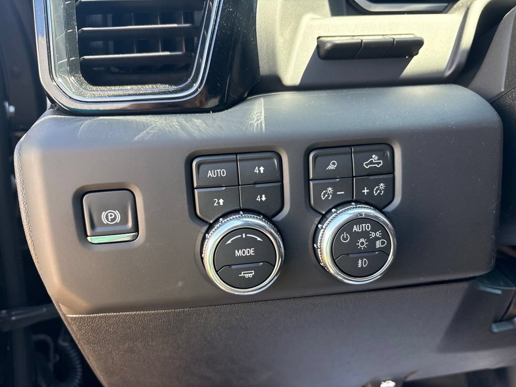 2026 GMC Sierra 2500HD AT4 - Photo 18