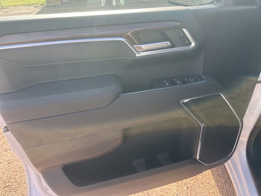 2026 Chevrolet Silverado 1500 LT - Photo 12
