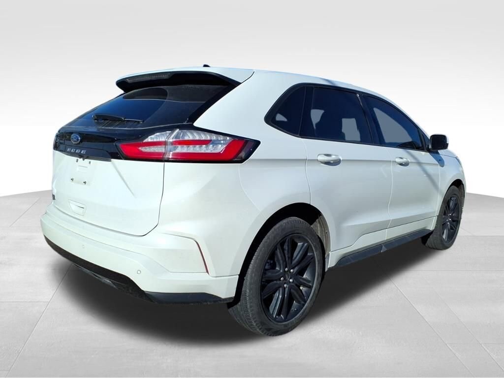 Used 2024 Ford Edge SEL