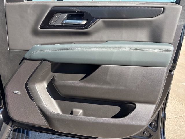 2026 GMC Yukon AT4 - Photo 28