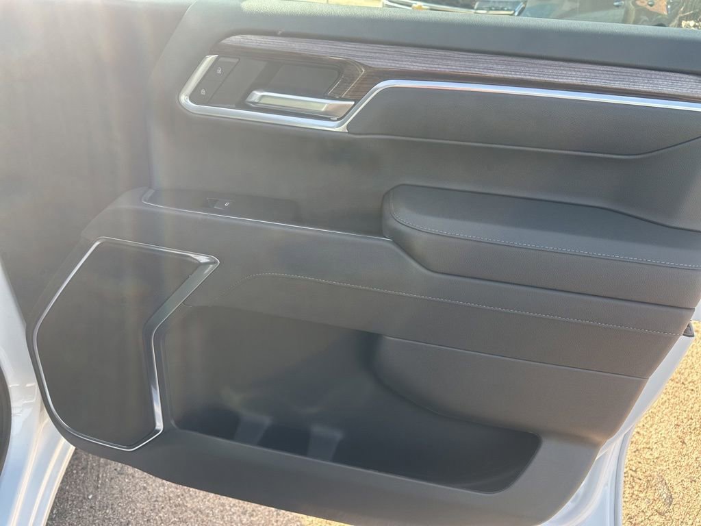 2026 Chevrolet Silverado 1500 LT - Photo 10