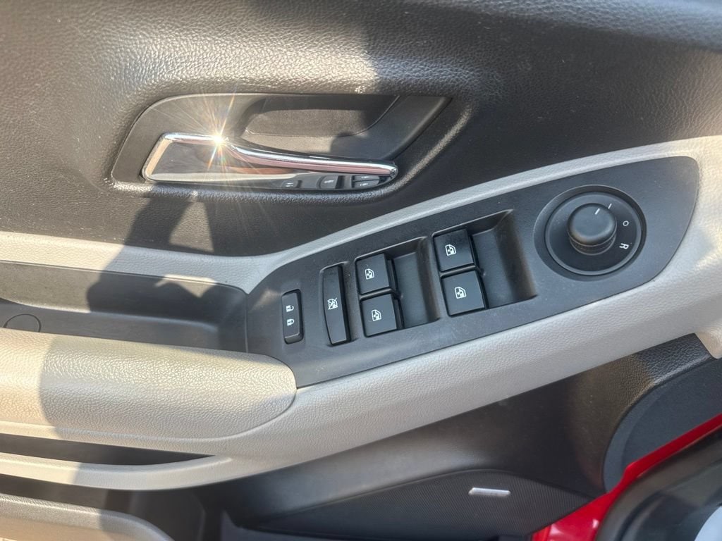 2016 Chevrolet Trax LT - Photo 12