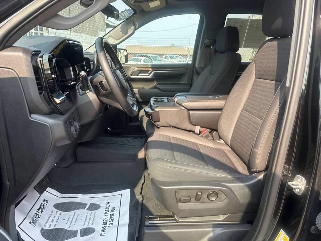 2023 Chevrolet Silverado 1500 RST - Photo 14
