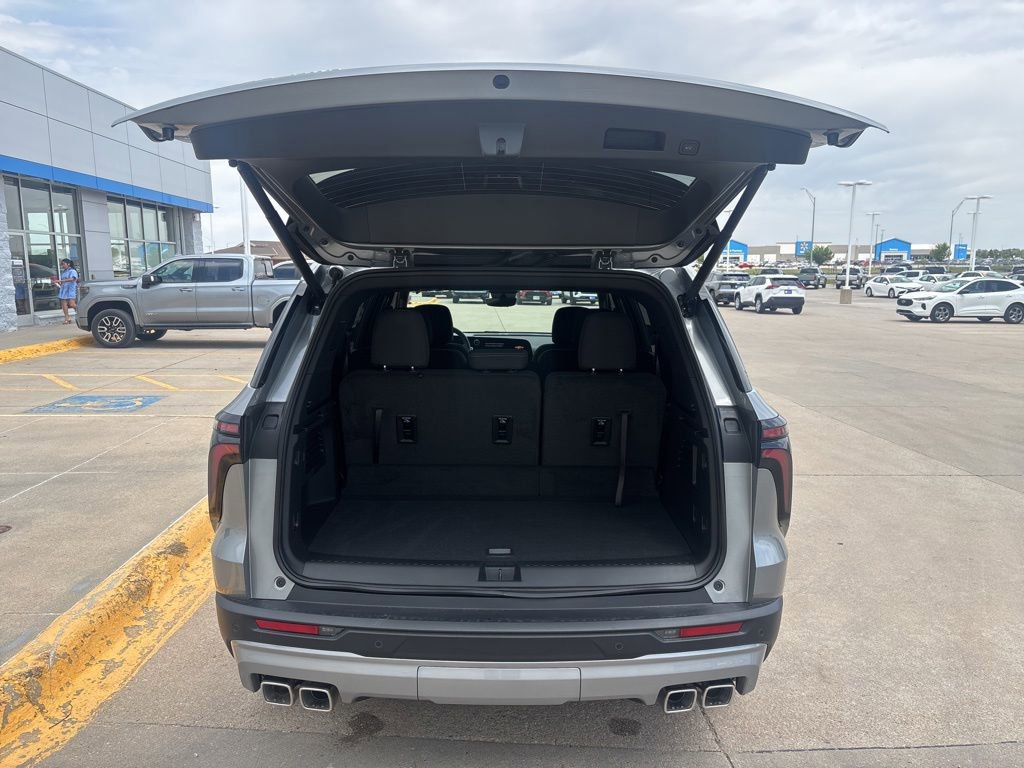 2026 Chevrolet Traverse LT - Photo 8