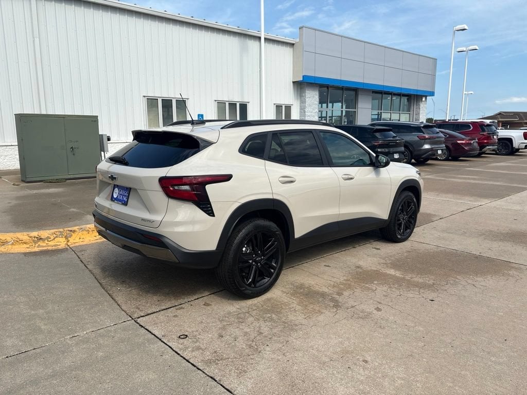2026 Chevrolet Trax Activ - Photo 6