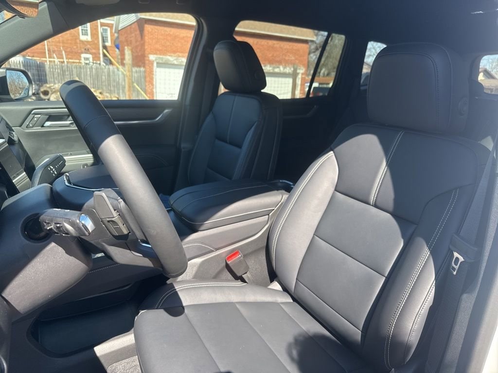 2026 GMC Acadia Elevation - Photo 13