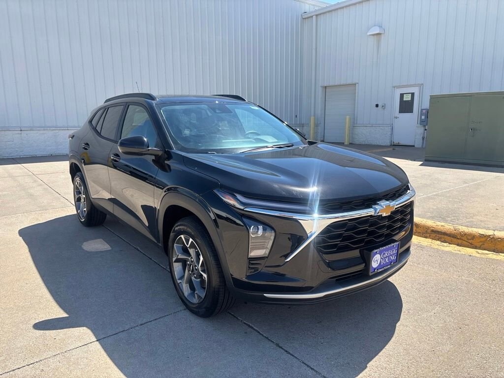 New 2026 Chevrolet Trax LT SUV