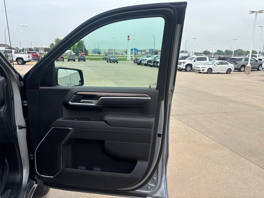 2026 Chevrolet Silverado 1500 RST - Photo 21