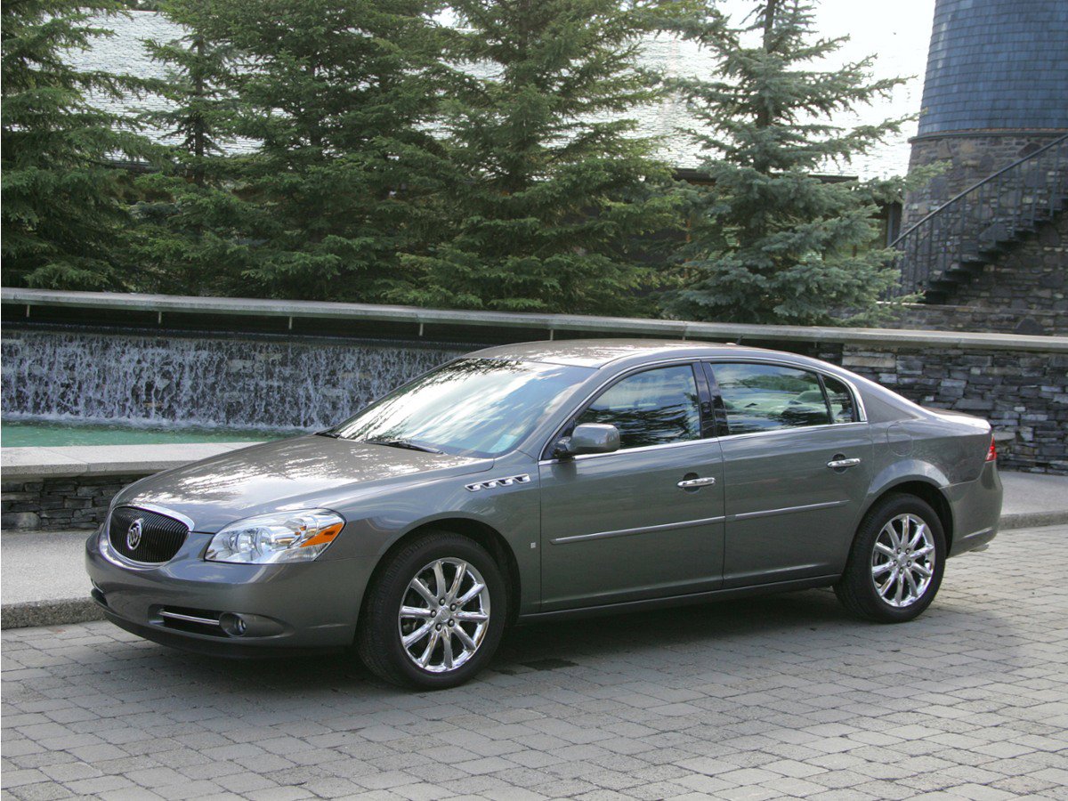 2008 Buick Lucerne's photo