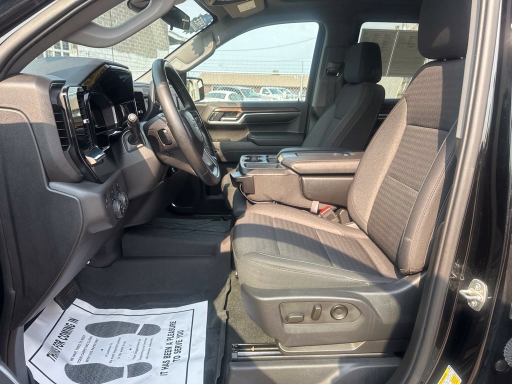 2023 Chevrolet Silverado 1500 RST - Photo 14