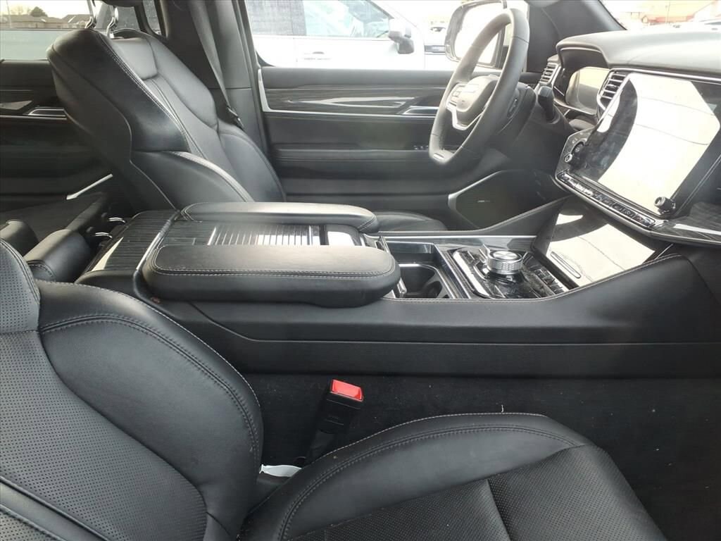 Used 2022 Jeep Wagoneer Series III