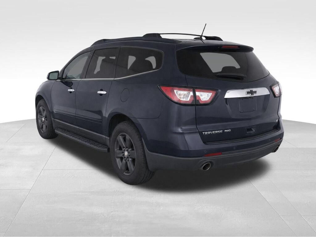 Used 2017 Chevrolet Traverse LT SUV