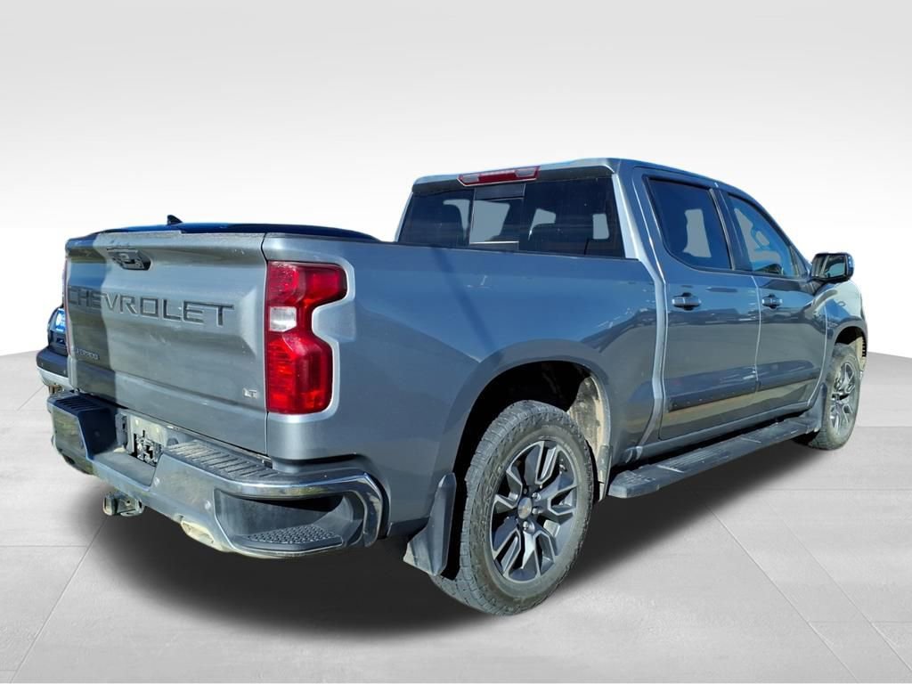2024 Chevrolet Silverado 1500 LT photo 3