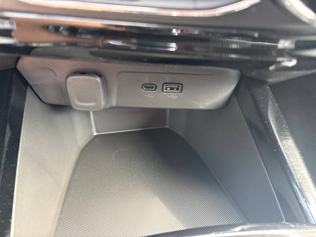 2026 Chevrolet Trax LT - Photo 21