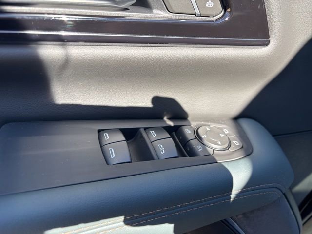 2026 GMC Yukon AT4 - Photo 17