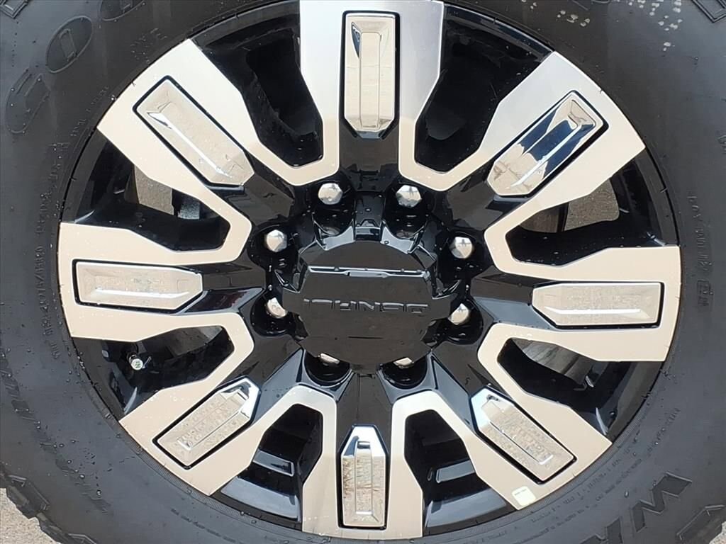 New 2026 GMC Sierra 2500 HD Denali Truck