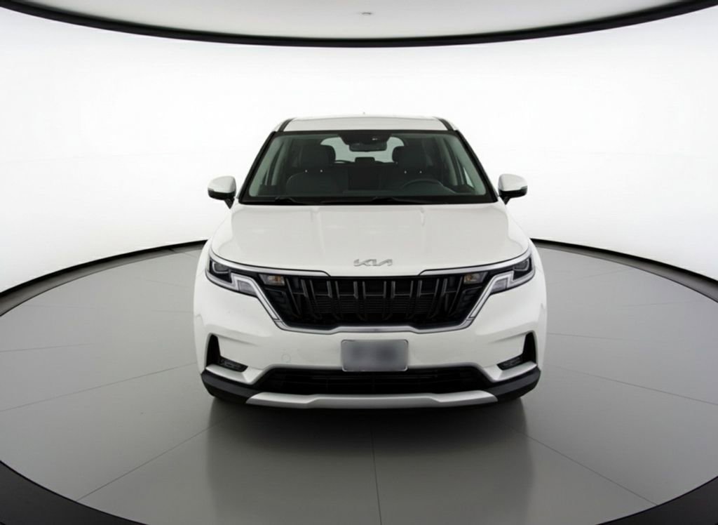 2023 Kia Carnival LX photo 2