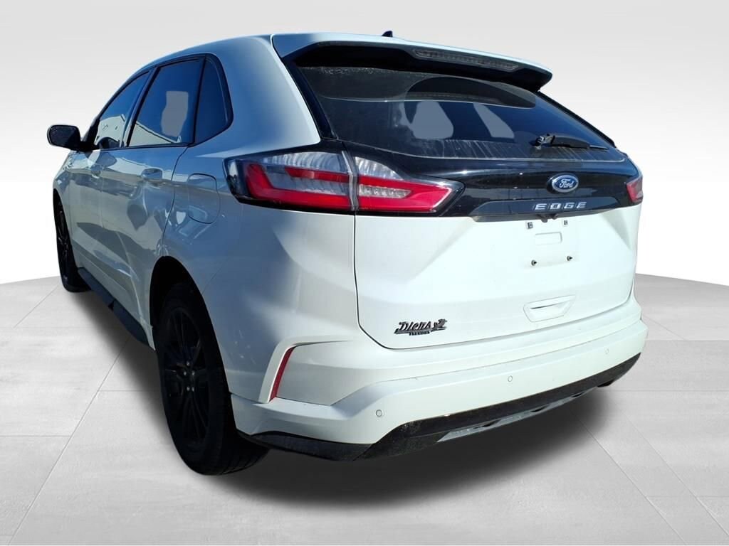 Used 2024 Ford Edge SEL