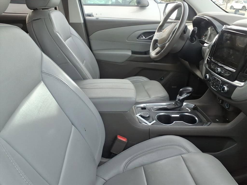 Used 2021 Chevrolet Traverse LT Leather SUV