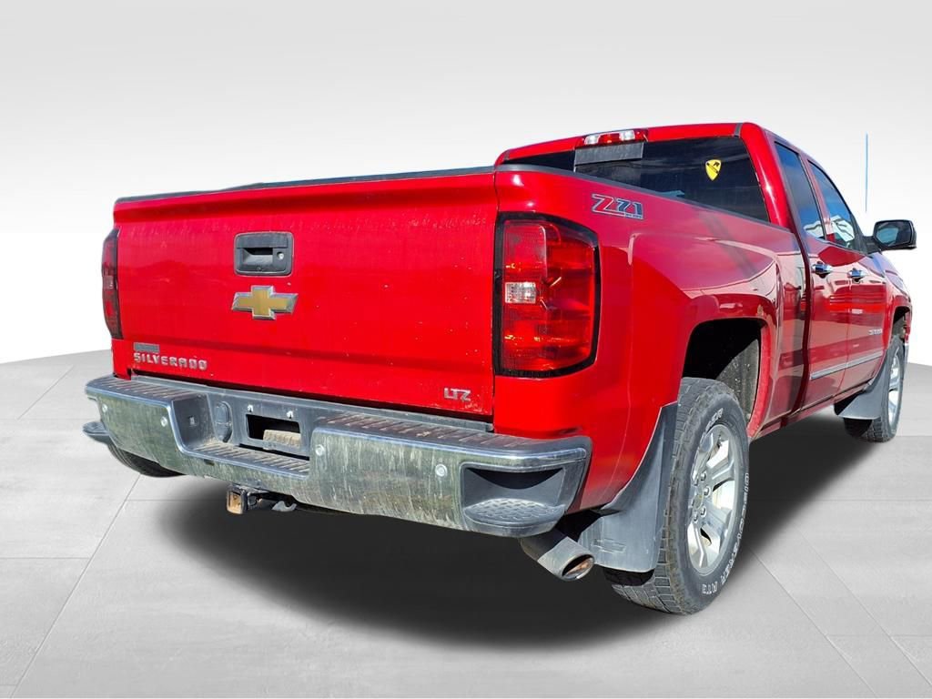 2015 Chevrolet Silverado 1500 LTZ photo 3
