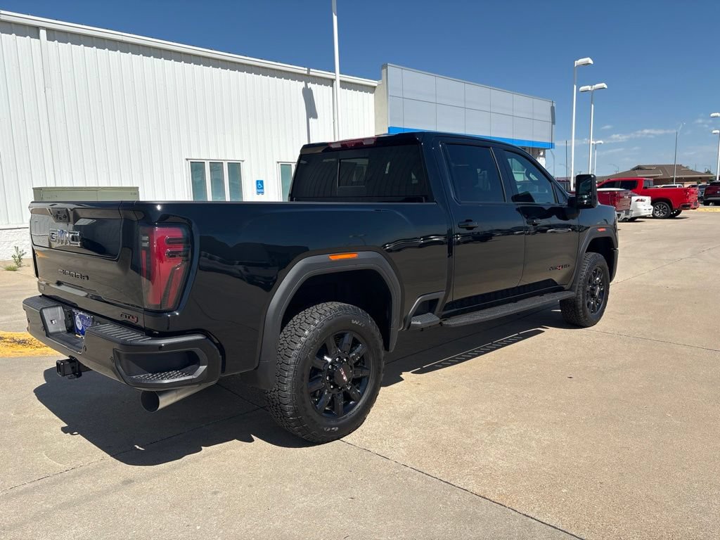 2026 GMC Sierra 2500HD AT4 - Photo 6