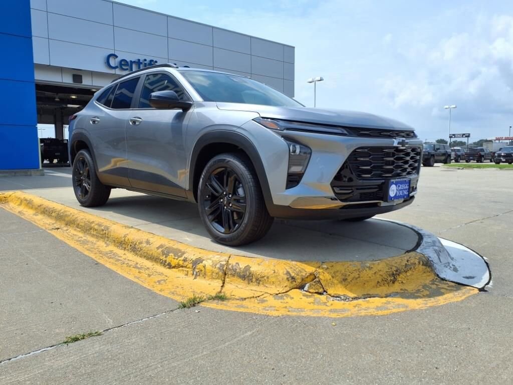 New 2025 Chevrolet Trax Activ SUV