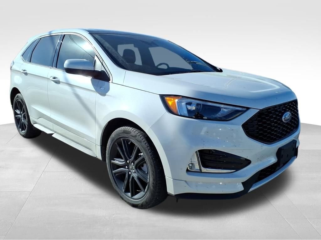 Used 2024 Ford Edge SEL