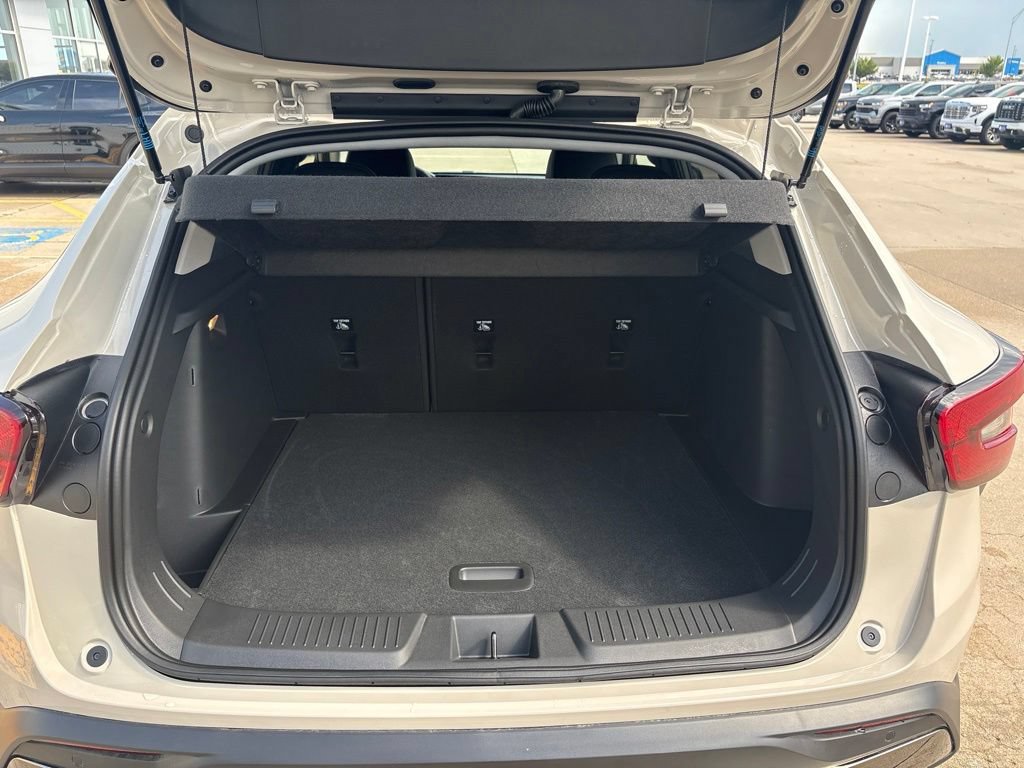 2026 Chevrolet Trax Activ - Photo 8
