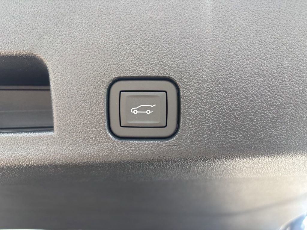 2026 Chevrolet Traverse LT - Photo 10