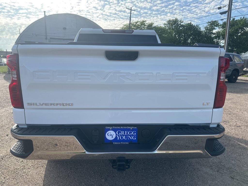 2026 Chevrolet Silverado 1500 LT - Photo 4
