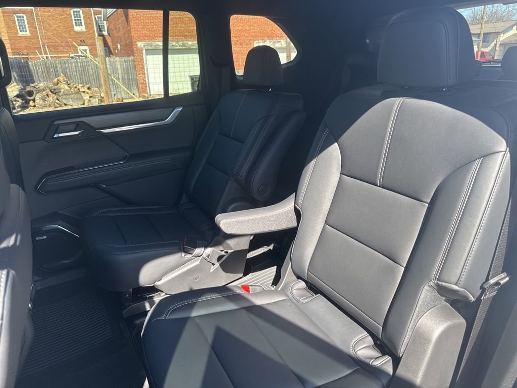 2026 GMC Acadia Elevation - Photo 20