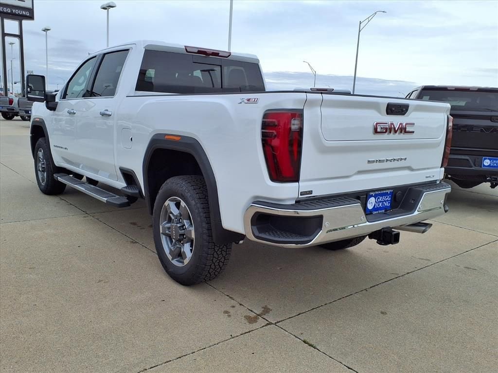 New 2025 GMC Sierra 2500 HD SLT Truck