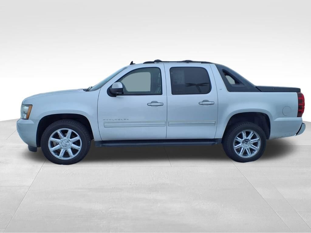 Used 2011 Chevrolet Avalanche LT Truck