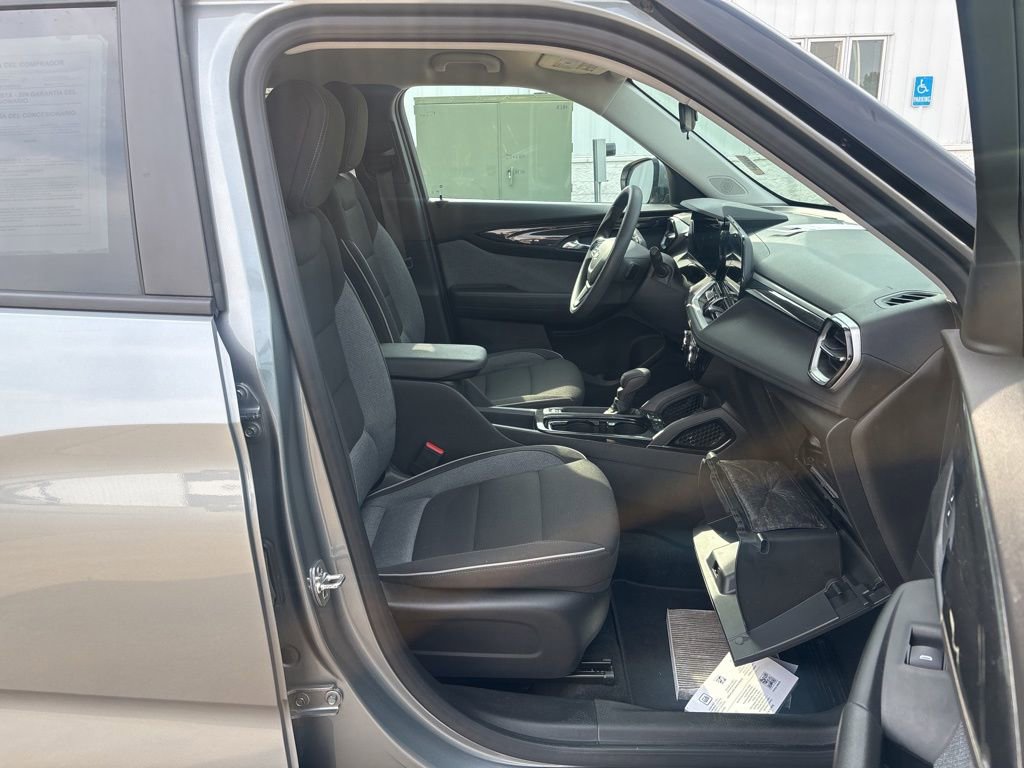 2025 Chevrolet Trailblazer LT - Photo 25