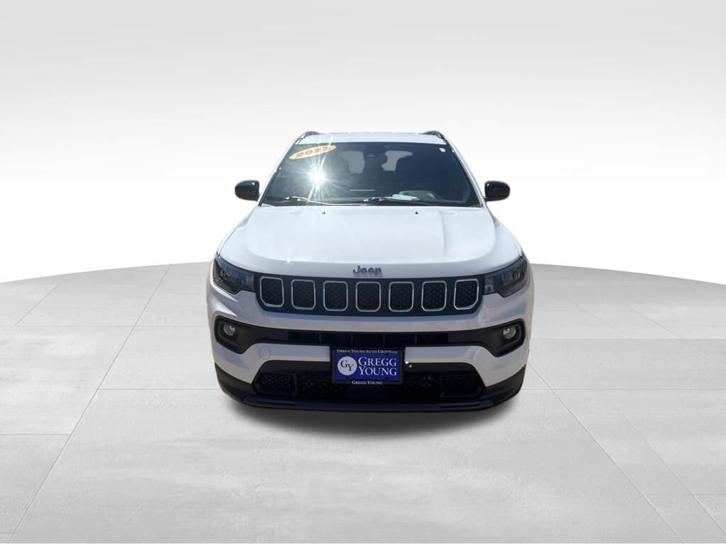 Used 2023 Jeep Compass Latitude Lux