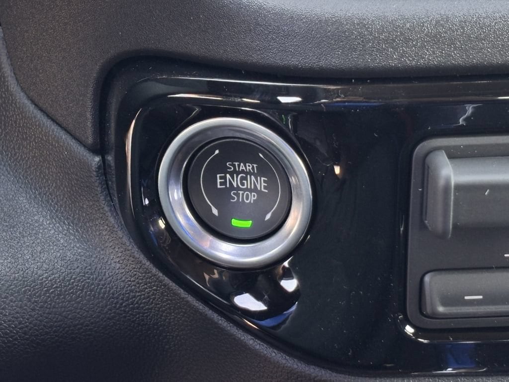 2026 GMC Sierra 1500 SLT - Photo 19