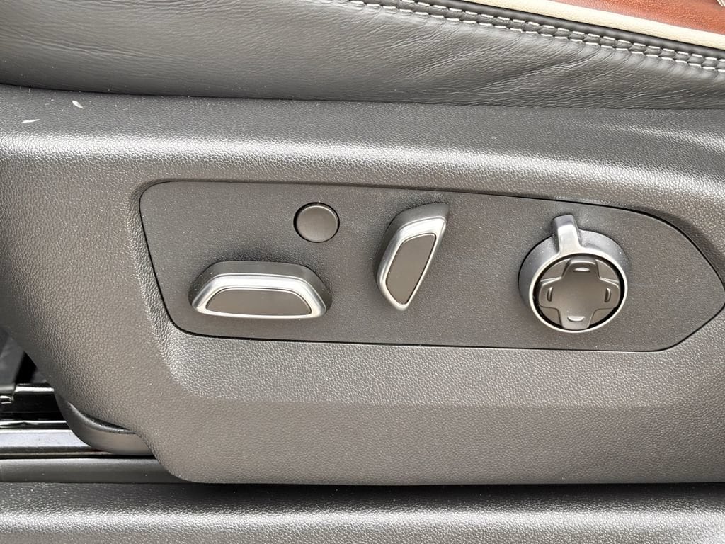 2026 GMC Sierra 3500HD Denali Ultimate - Photo 25
