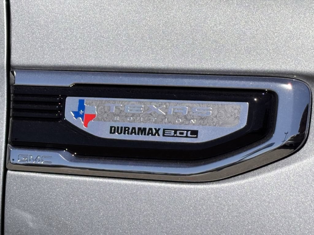 2026 GMC Sierra 1500 SLT - Photo 9